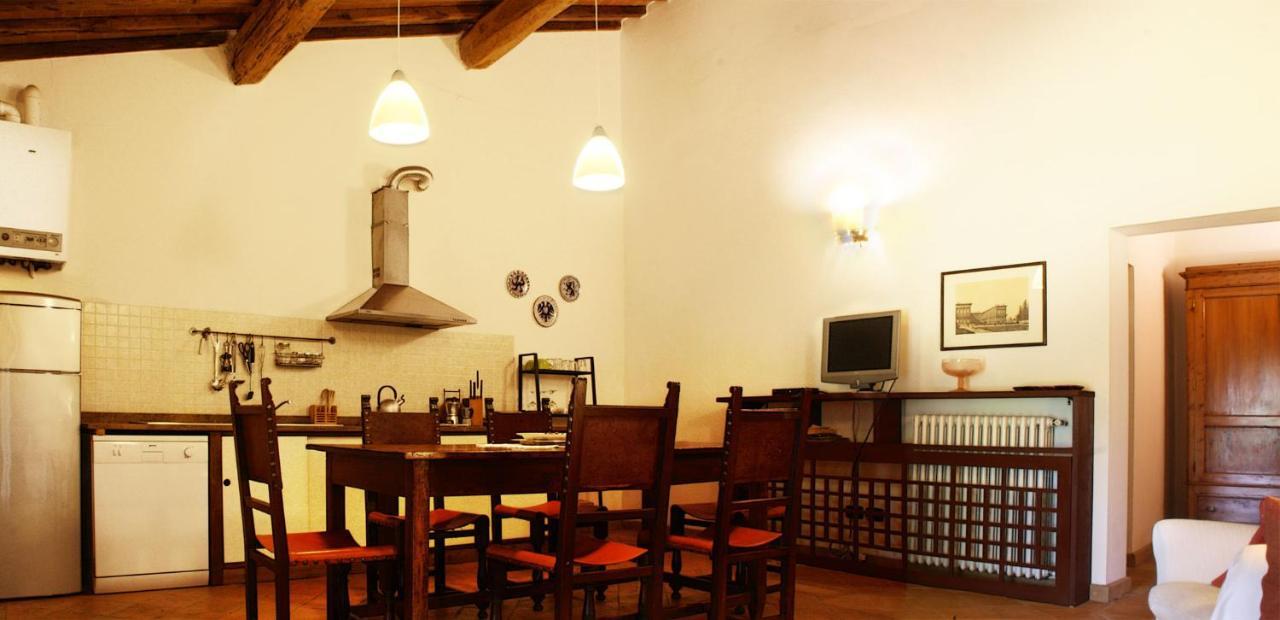 Casale Refoli Guest House กาโซเล เดลซา ภายนอก รูปภาพ